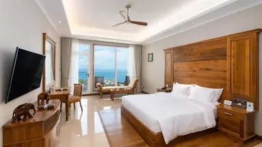 Araliya Beach Resort & Spa