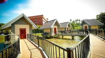 Araliya Beach Resort & Spa