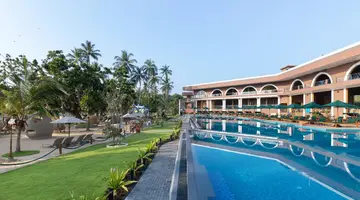 Araliya Beach Resort & Spa