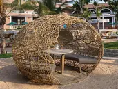 Araliya Beach Resort & Spa