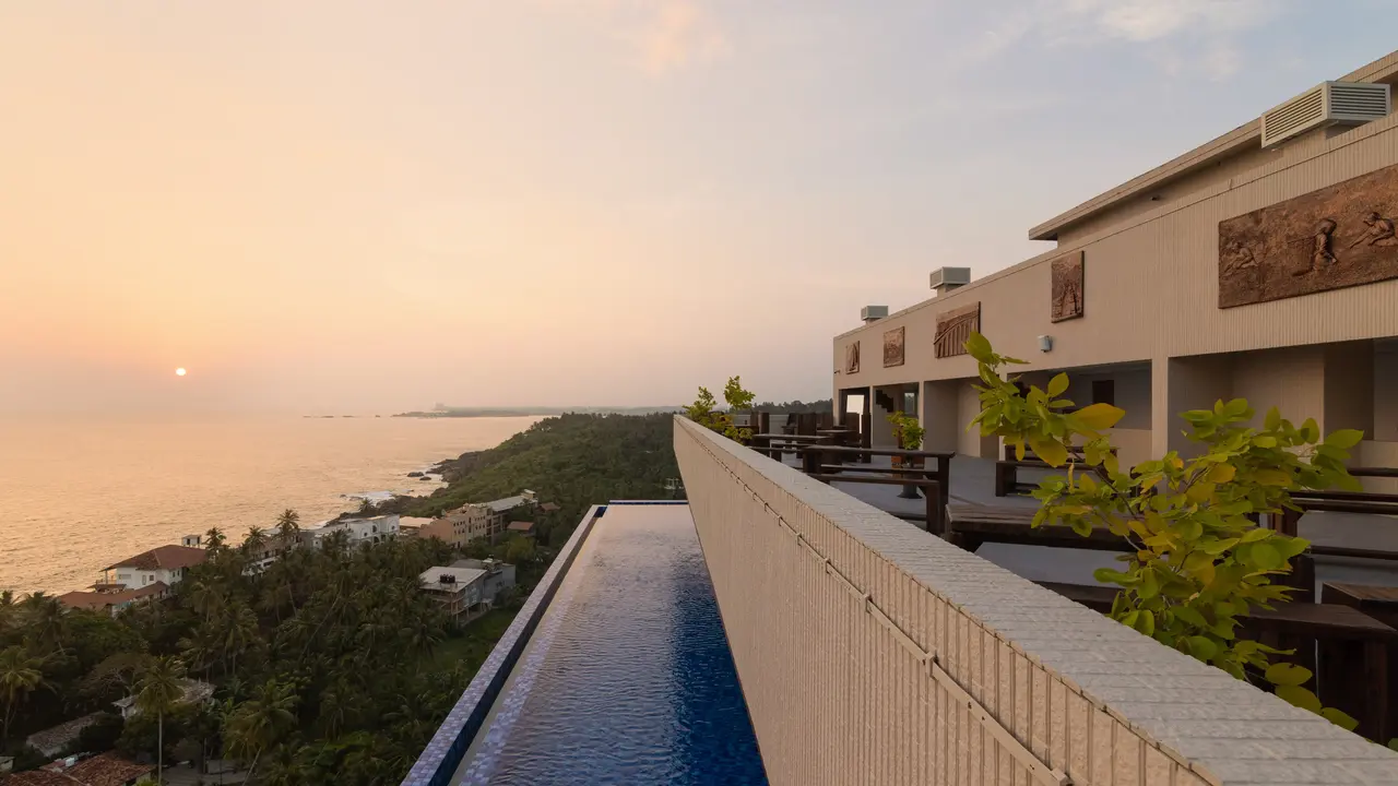 ARALIYA BEACH RESORT & SPA