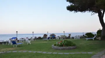 Arathena Rocks Hotel