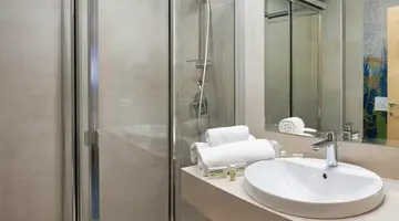 Arathena Rocks Hotel
