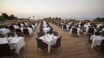 Arcanus Side Resort