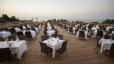 Arcanus Side Resort