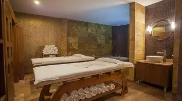 Arcanus Side Resort
