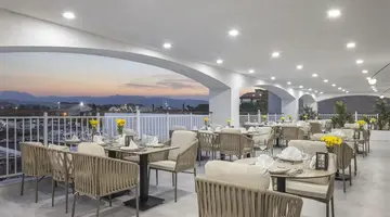 Arcanus Trendline Resort Side