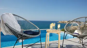Archipelagos Hotel