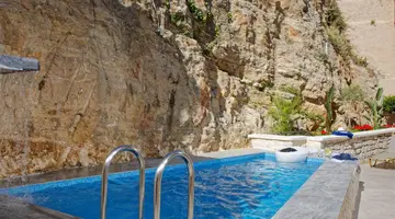 Archipelagos Hotel