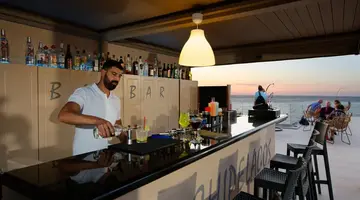 Archipelagos Hotel