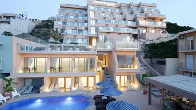 Archipelagos Hotel
