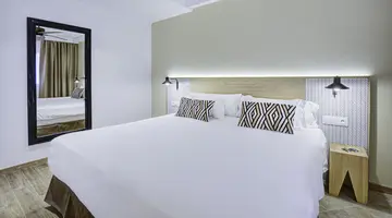 Arena Castillo Apartments