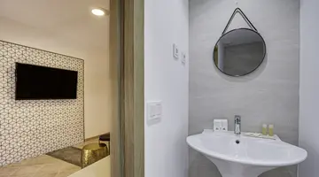 ARENA CASTILLO APARTMENTS