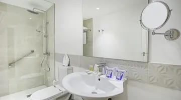Arena Castillo Apartments