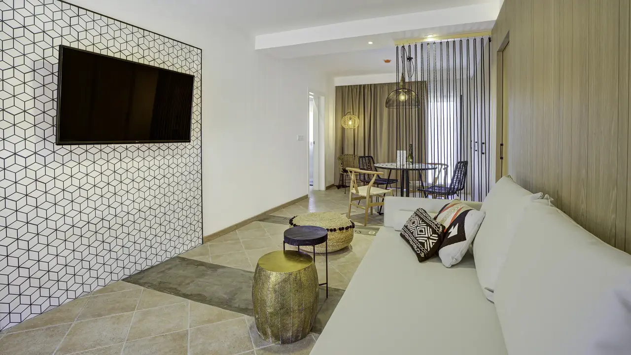 Arena Castillo Apartments