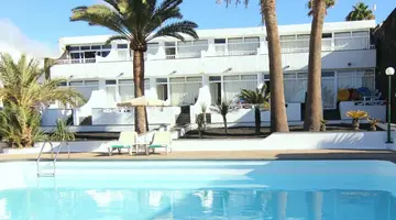 Arena Dorada Apartments