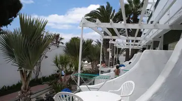 Arena Dorada Apartments