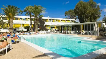 Arena Dorada Apartments