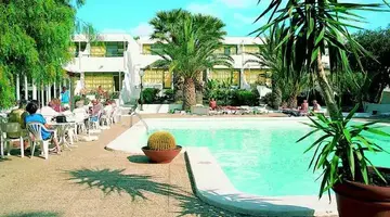 Arena Dorada Apartments