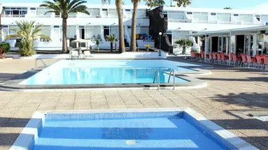Arena Dorada Apartments