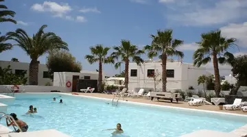 Arena Dorada Apartments