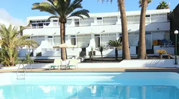 Arena Dorada Apartments