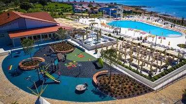 Arena Grand Kazela Camping Homes