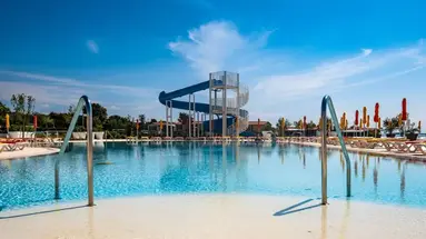 Arena Grand Kazela Camping Homes