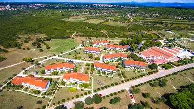ARENA GRAND KAZELA CAMPSITE - Camping Homes