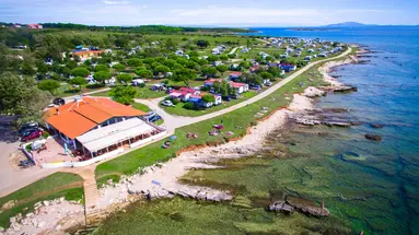 ARENA GRAND KAZELA CAMPSITE - Camping Homes