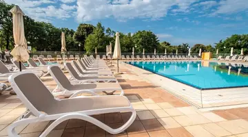 Arena Hotel Holiday
