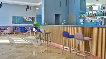 Arena Hotel Holiday