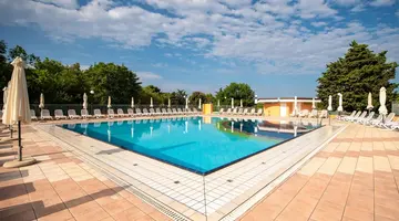 Arena Hotel Holiday