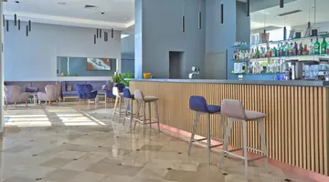 Arena Hotel Holiday