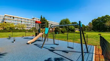 Arena Hotel Holiday