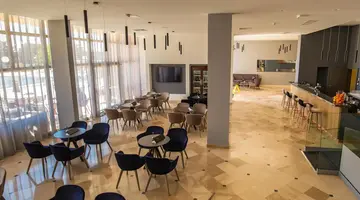 Arena Hotel Holiday