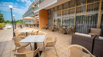 Arena Hotel Holiday