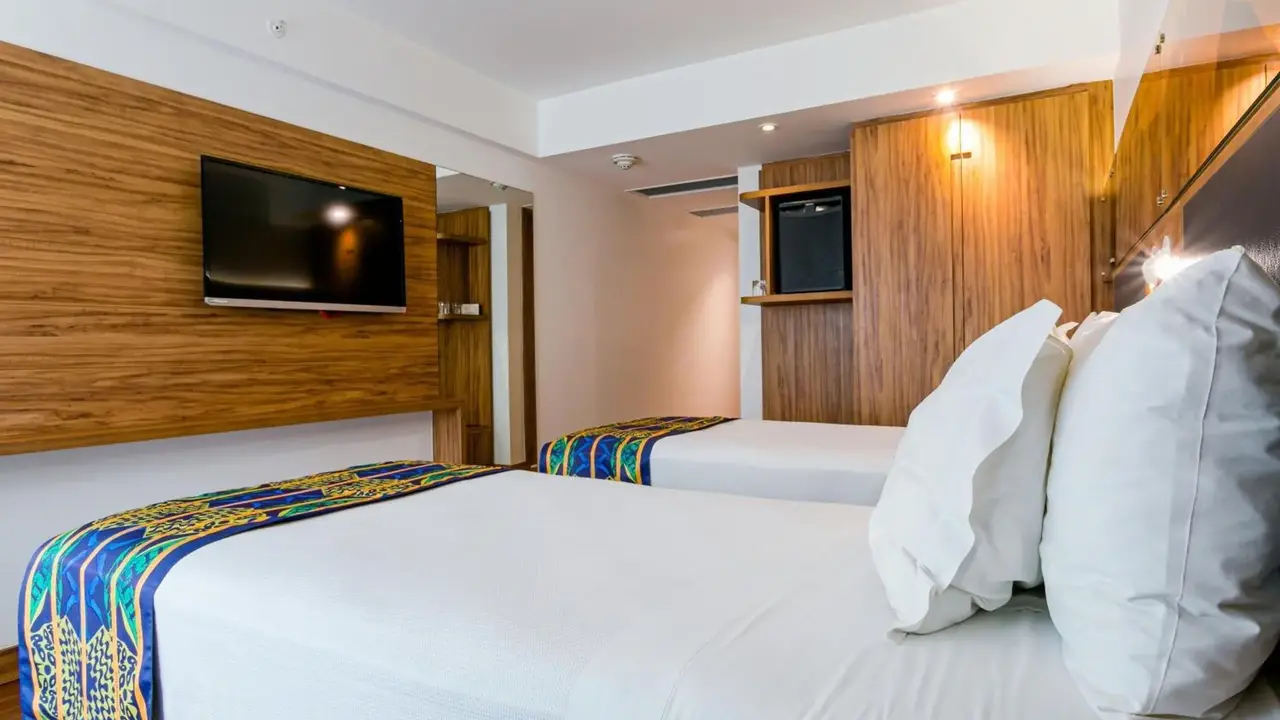 Arena Leme Hotel