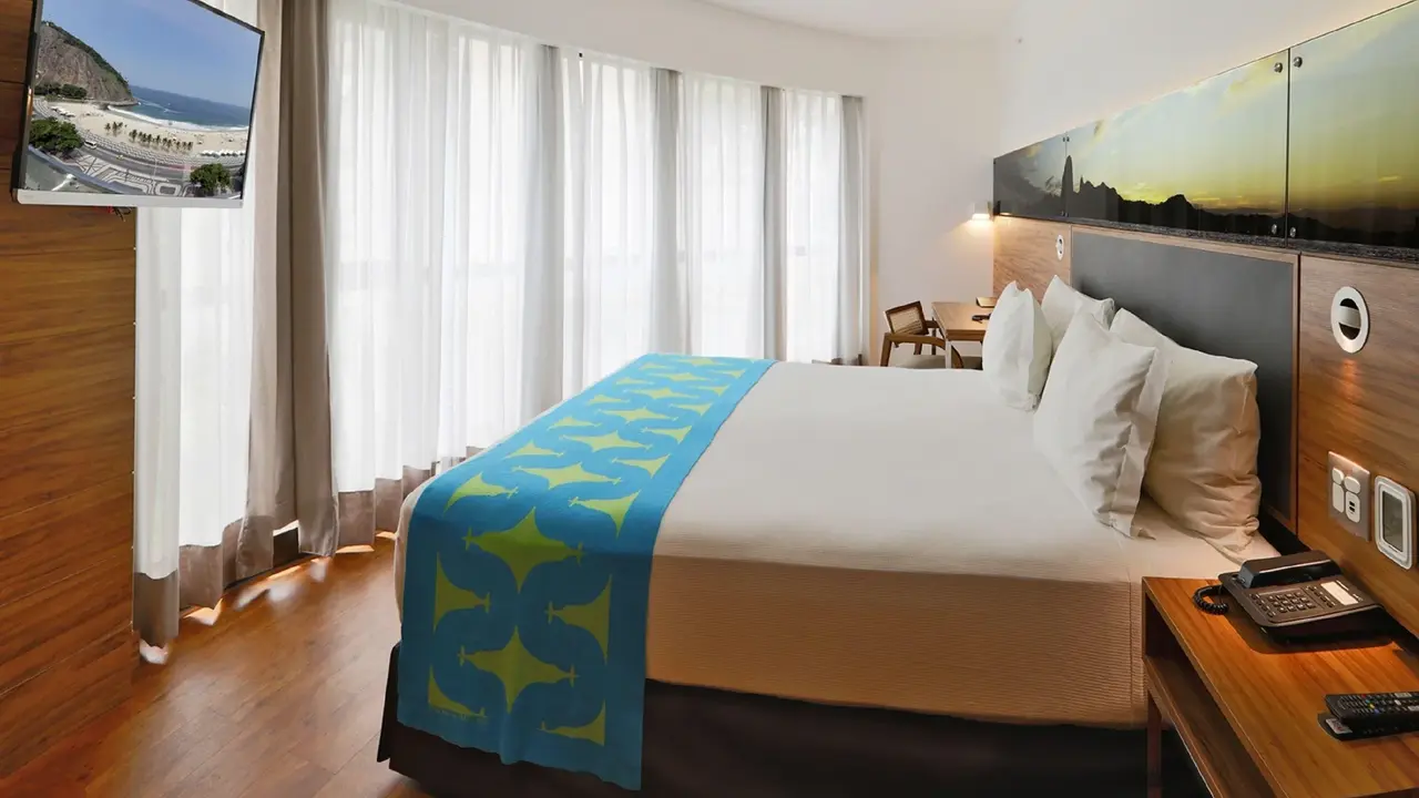 Arena Leme Hotel