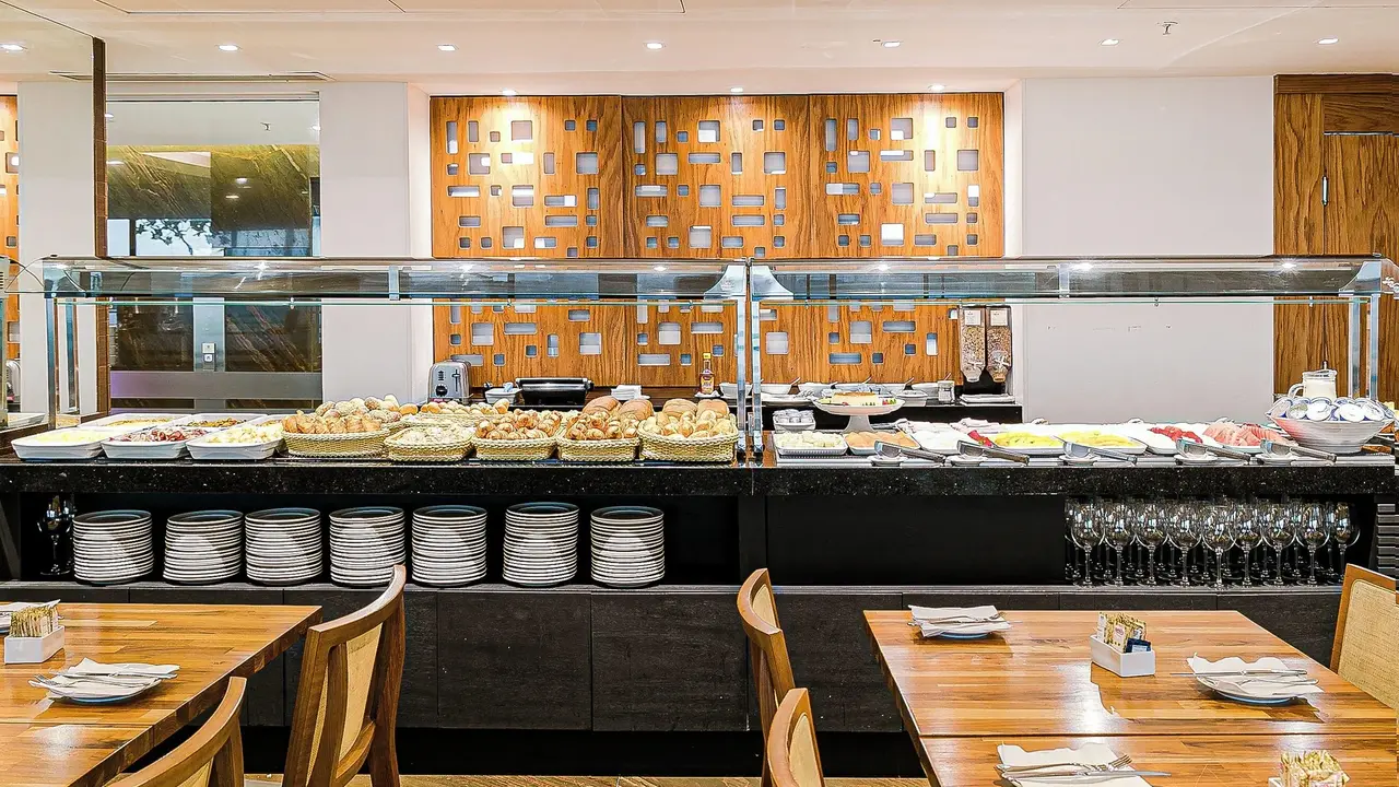 Arena Leme Hotel