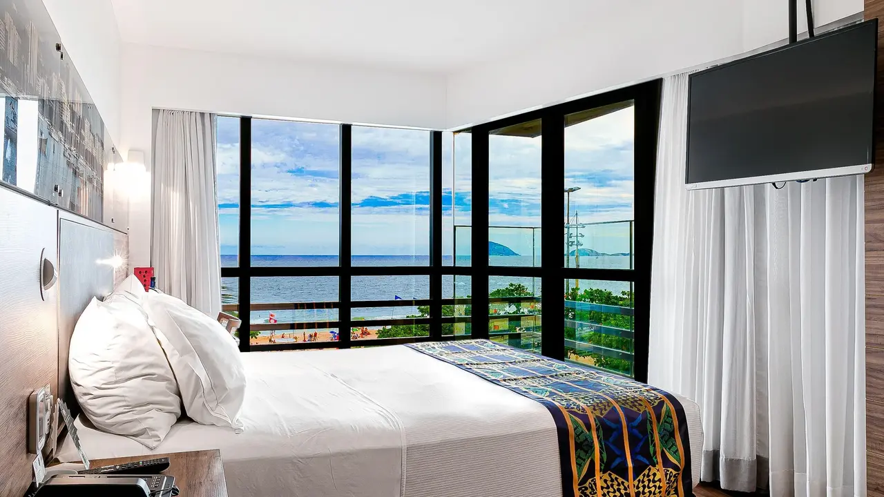 Arena Leme Hotel