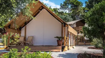Arena One 99 Glamping