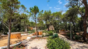 Arena One 99 Glamping
