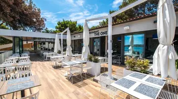 Arena One 99 Glamping