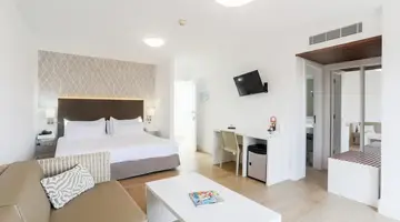 Arena Suite – Adults Only