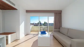 ARENA SUITE HOTEL