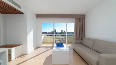 ARENA SUITE HOTEL