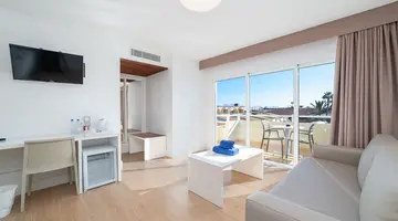 ARENA SUITE HOTEL