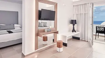 Aressana Spa Hotel And Suites 4