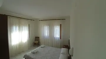 Argo Hotel